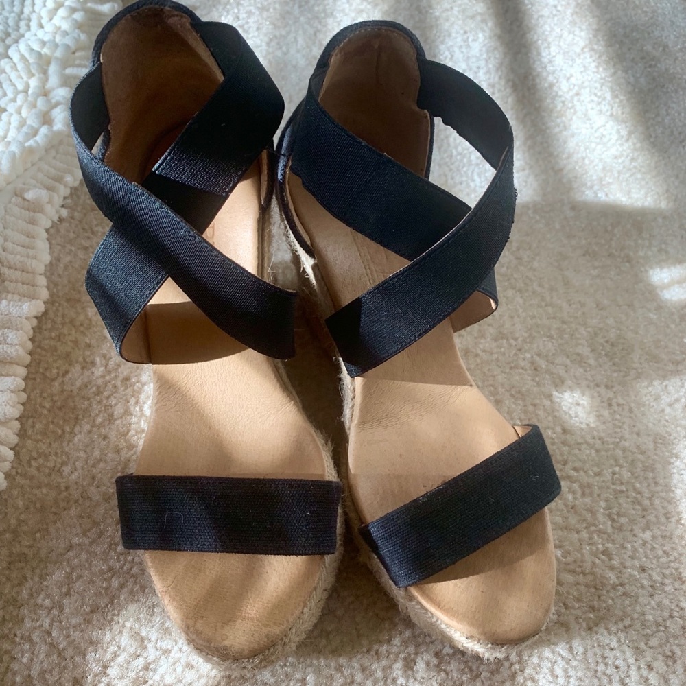 CORDANI black strap wedges